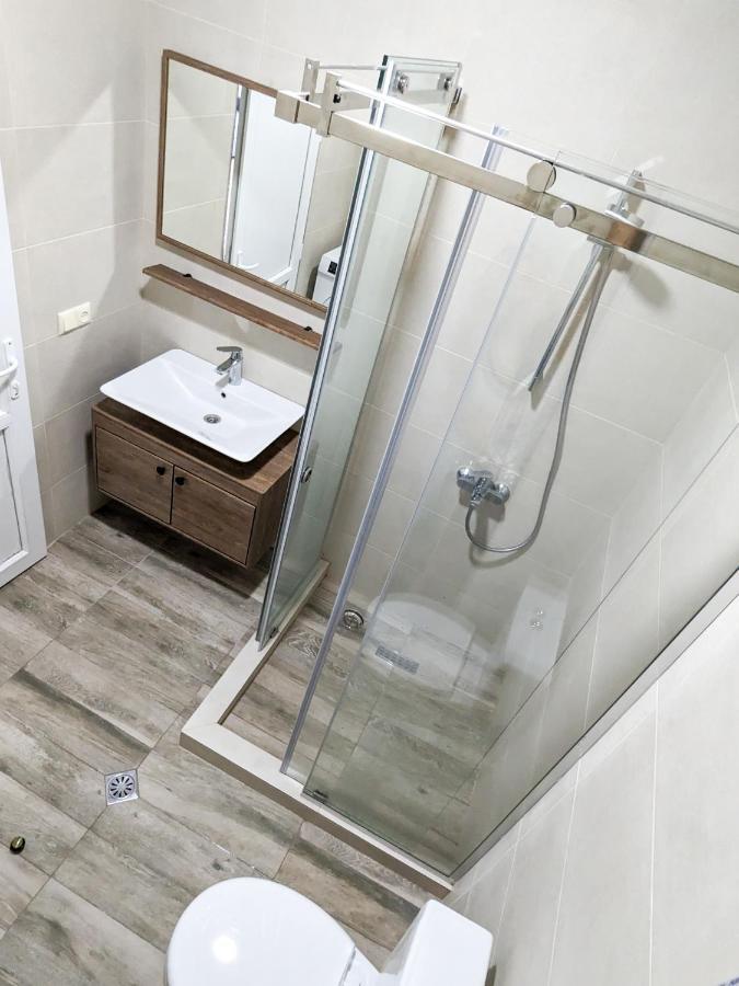 Brand New Apartment In Kʼutʼaisi Exterior foto