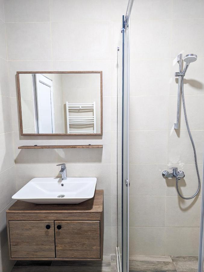Brand New Apartment In Kʼutʼaisi Exterior foto