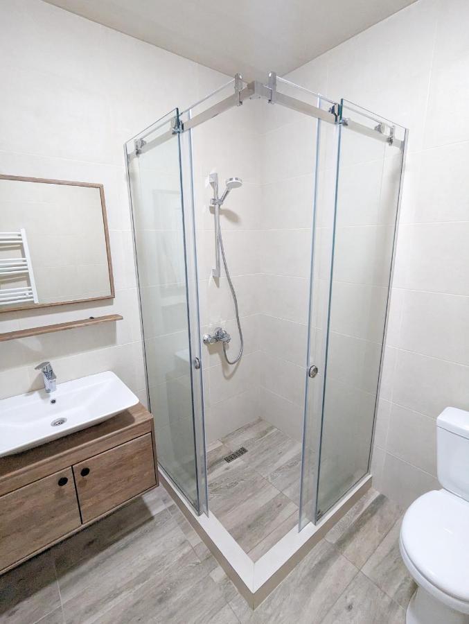 Brand New Apartment In Kʼutʼaisi Exterior foto